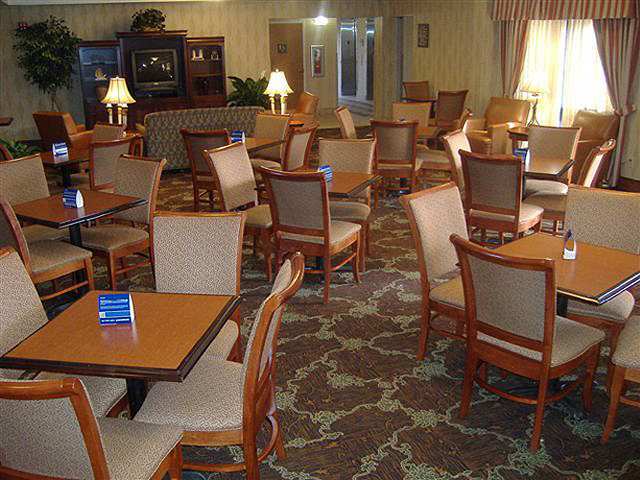 Wyndham Garden Greenville / Spartanburg Airport Restoran gambar